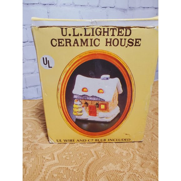 Vintage U.L Lighted House with original box - Picture 2 of 16